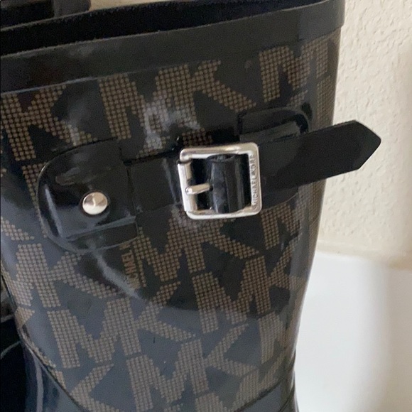 Michael Kors rain boots size 7 - Picture 4 of 8